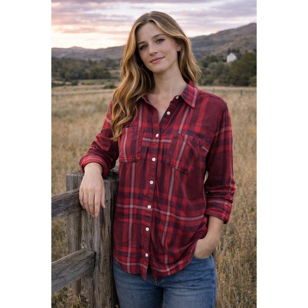 Mossimo Supply‎ Co. Red Casual Button Down Shirt